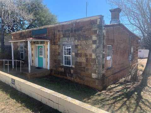 611 Ft McKavett, Mason, TX 76856