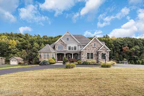 24 Estate Drive, New York, NY 12033