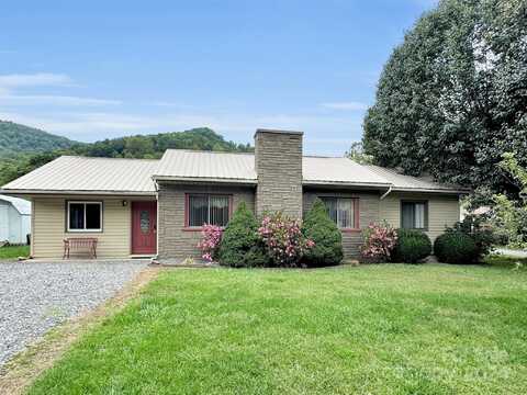 1208 Allens Creek Road, Waynesville, NC 28786