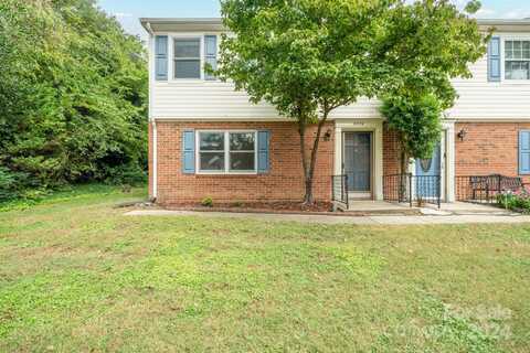 8834 Hunter Ridge Drive, Charlotte, NC 28226