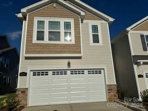 6325 Mallow Crossing Lane Lane, Charlotte, NC 28213