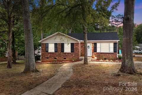 9900 Arbordale Avenue, Charlotte, NC 28215