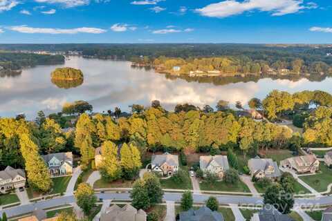 115 Lakeshore Hills Drive, Mooresville, NC 28117