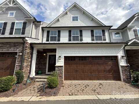 5813 Barrowlands Court, Charlotte, NC 28210