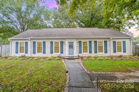 438 Bass Lane, Charlotte, NC 28270