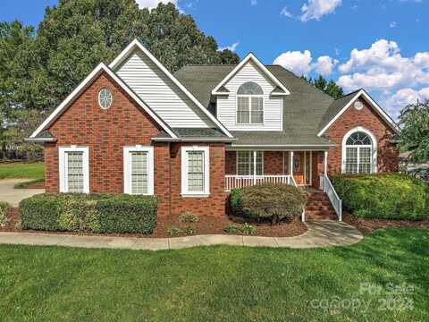 2488 Birdie Lane NE, Conover, NC 28613