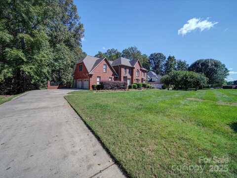 907 Weymouth Drive, Gastonia, NC 28056