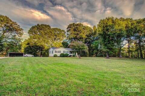 520 Bud Black Road, Crouse, NC 28033