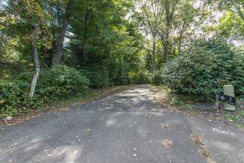 3 Viking Green, Westport, CT 06880