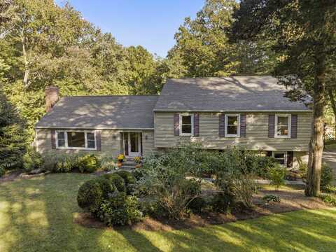 30 Coult Lane, Old Lyme, CT 06371