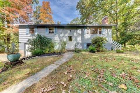 36 Ridge Road, Mansfield Center, CT 06268