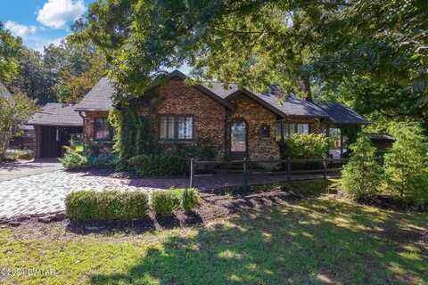 324 W Forest Avenue, Jackson, TN 38301