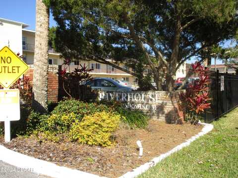 715 S Beach Street, Daytona Beach, FL 32114