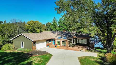 36991 Beachwood Drive, Cumming, IA 50061