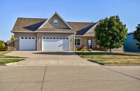 924 Trail Drive, Slater, IA 50244