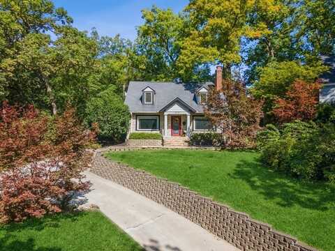 3119 Elmwood Drive, Des Moines, IA 50312