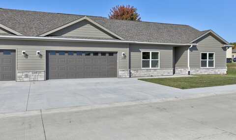 1001 Faith Place Street, Dallas Center, IA 50063