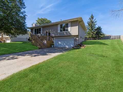 1150 Pinehurst Lane, Norwalk, IA 50211