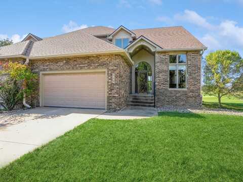 929 Glen Oaks Terrace, West Des Moines, IA 50266