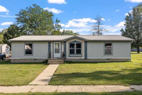 323 Warford Street, Perry, IA 50220