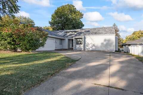 1006 SE Michael Drive, Ankeny, IA 50021