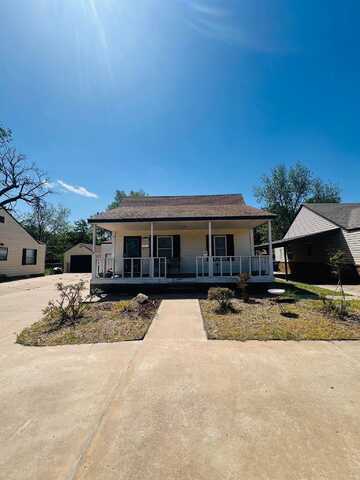 2117 W Randolph, Enid, OK 73703