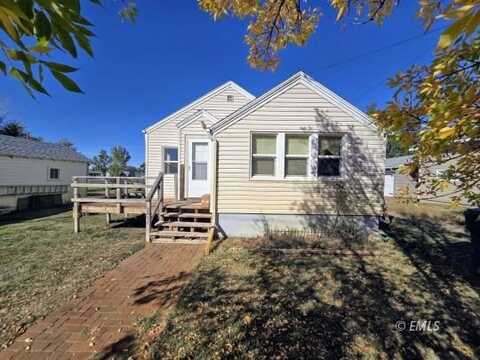 2411 Clark St, Miles City, MT 59301