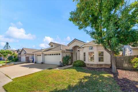 6687 Michigan Avenue E, Fresno, CA 93727