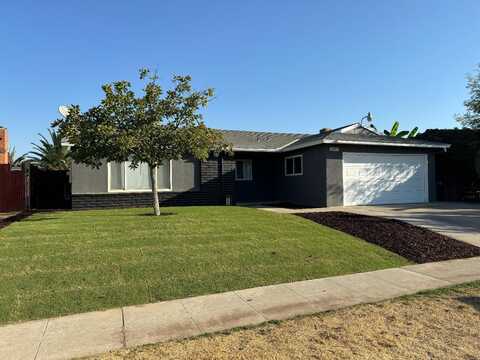 4687 Belgravia Avenue E, Fresno, CA 93725