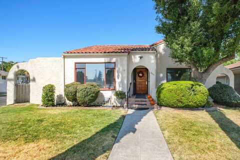 803 Peralta Way E, Fresno, CA 93704