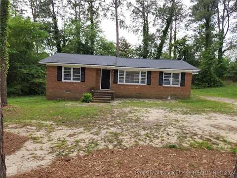 7561 Carrollburg Drive, Fayetteville, NC 28303