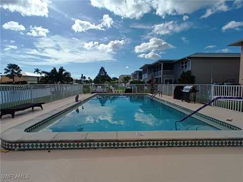 928 SE 46th Street, Cape Coral, FL 33904