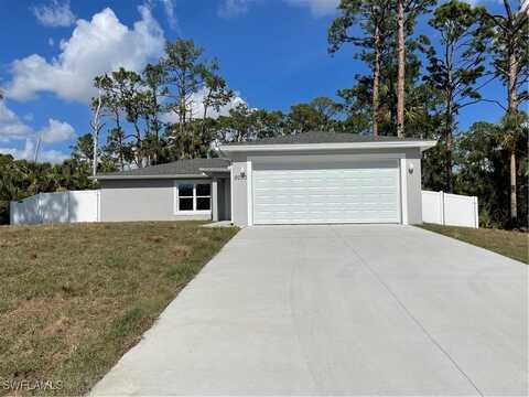 5050 Wild Goose Circle N, Labelle, FL 33935