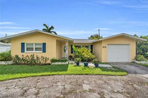 800 Entrada Drive N, Fort Myers, FL 33919