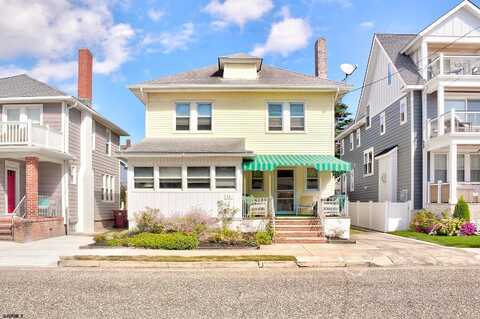 13 S Baltimore Ave, Ventnor City, NJ 08406