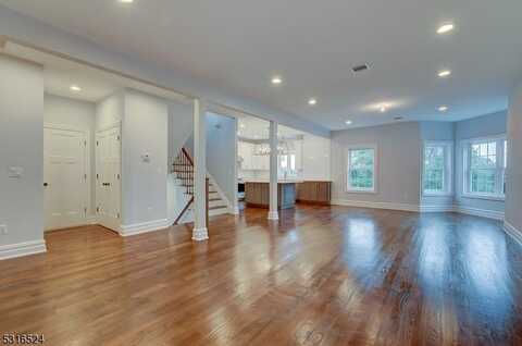 38 Forest St, Montclair, NJ 07042