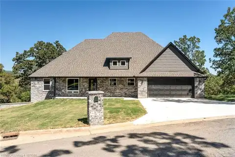 104 Eagle CT, Poteau, OK 74953