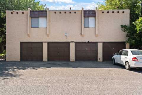 8444 CHAMBERS Court NE, Albuquerque, NM 87111