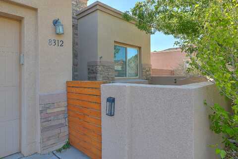 8312 HAWK EYE Road NW, Albuquerque, NM 87120