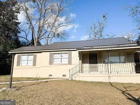 265 W Railroad, Jesup, GA 31546