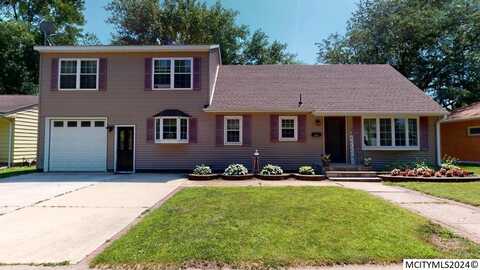 1423 E State, MASON CITY, IA 50401