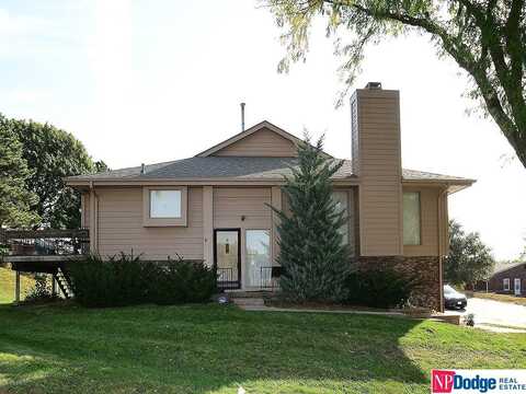 5588 Shirley Street, Omaha, NE 68106