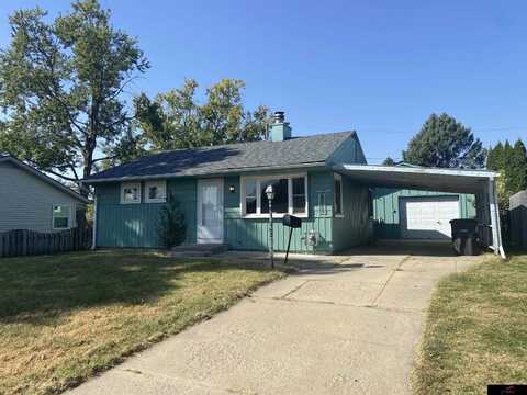 3112 S 38th Avenue, Omaha, NE 68105