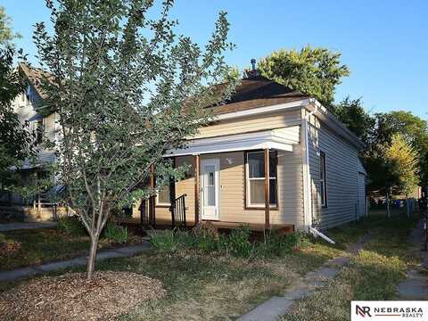 4610 Saint Paul Avenue, Lincoln, NE 68504