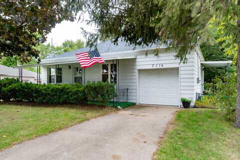 3116 CLEVELAND Avenue, Saint Joseph, MI 49085