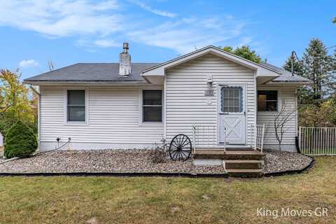 10084 N Holland Road, Edmore, MI 48829