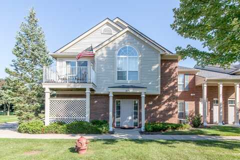 10210 Chesapeake Circle, Walled Lake, MI 48390