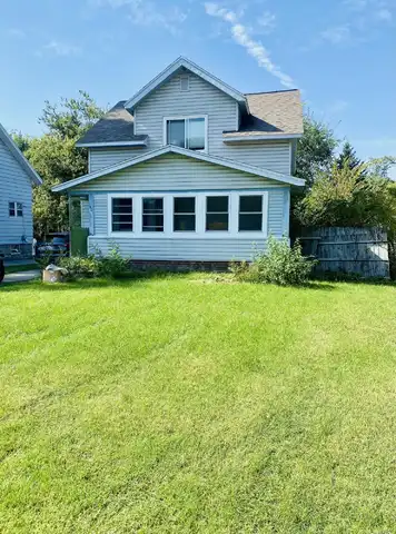 140 Walnut Avenue, Holland, MI 49423