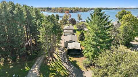 7932 N Indian Lake Drive, Scotts, MI 49088