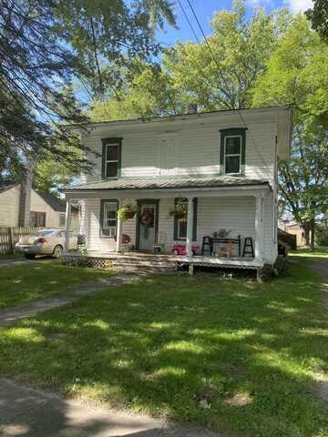 206 S Oak Street, Sheridan, MI 48884